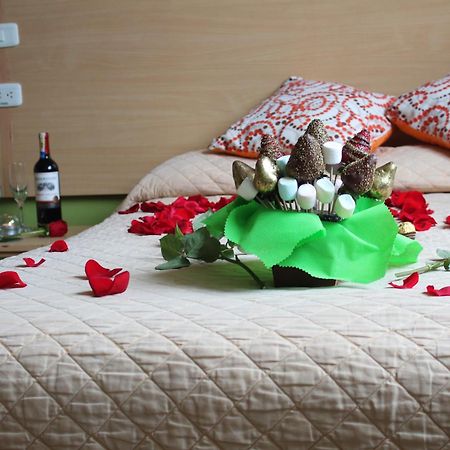 Hostal Terra 3 - Base Aerea Quito Dış mekan fotoğraf