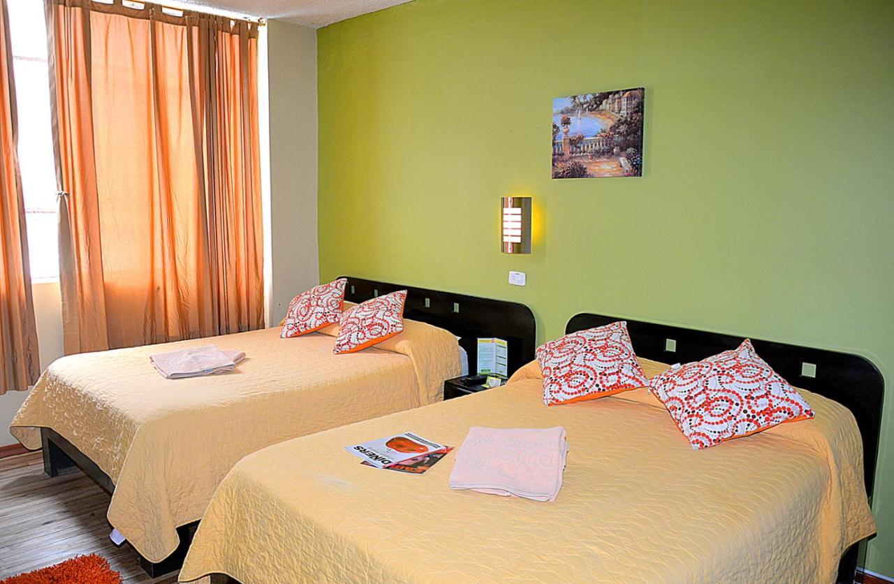 Hostal Terra 3 - Base Aerea Quito Dış mekan fotoğraf