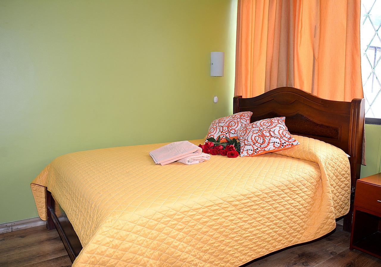 Hostal Terra 3 - Base Aerea Quito Dış mekan fotoğraf
