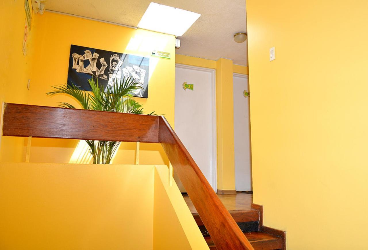 Hostal Terra 3 - Base Aerea Quito Dış mekan fotoğraf