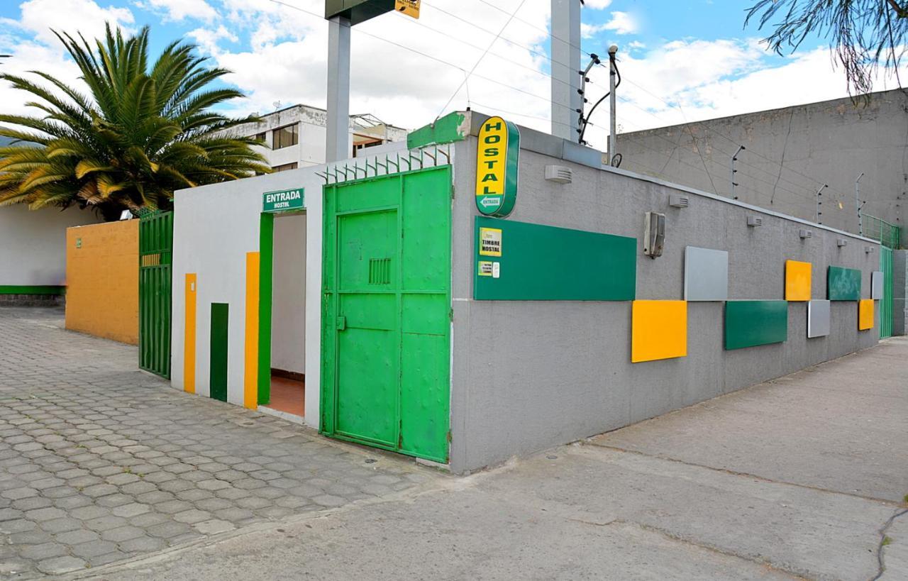 Hostal Terra 3 - Base Aerea Quito Dış mekan fotoğraf